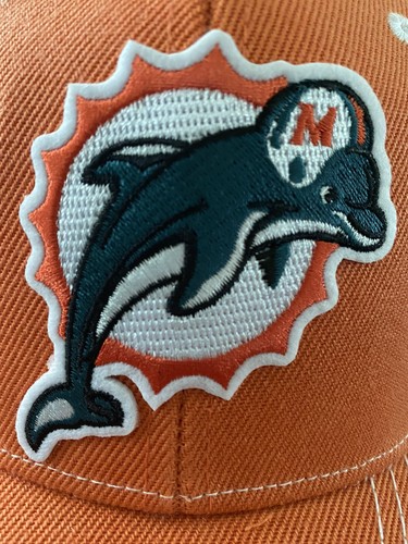 MIAMI DOLPHINS Vintage Throwback Classic Logo Trucker Snapback Cap Hat NEW 🐬🏈 - Picture 2 of 4