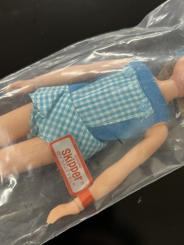 Vintage 1973 - Pose 'n Play - Skipper Doll #1117 Mattel - Sealed in Package - Picture 8 of 13