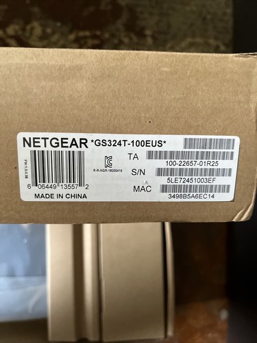 Netgear 24-Port Gigabit Ethernet Smart Managed Pro Switch With 2 SFP GS324T NEW - Picture 4 of 6