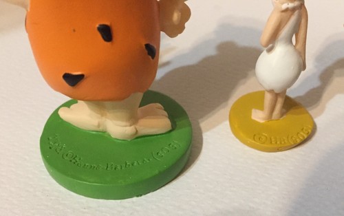 Fred e Wilma Flintstones Barney e Betty Rubble 4 Figure Resina NEW The Antenati - Foto 5 di 9