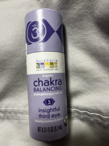 Aura Cacia Chakra Balancing Aromatherapy Roll-on - Insightful Third Eye - Picture 3 of 4