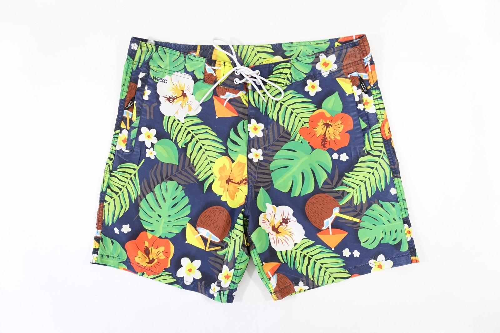 WESC WE ARE SUPERLATIVE GROUP TROPICAL FLORAL LARGE 36 SWIM BOARD SHORTS NWT WESC WE ARE SUPERLATIVE GROUP TROPICAL FLORAL LARGE 36 SWIM BOARD SHORTS NWT