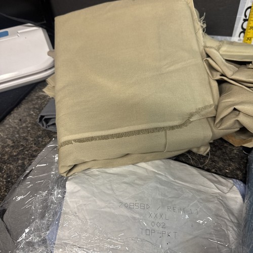 Huge Lot of fabric Over 10lbs For Uniform Repair Full & Cut Sheets all clean - Picture 18 of 24