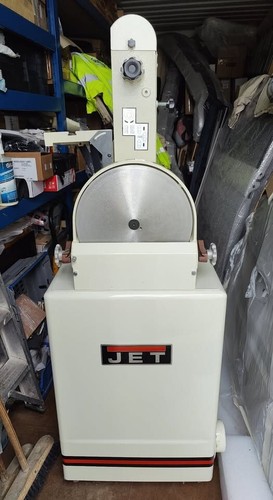 Jet Belt & Disc Sanding machine 240 volt, some discs included, No sanding belts - Picture 3 of 10