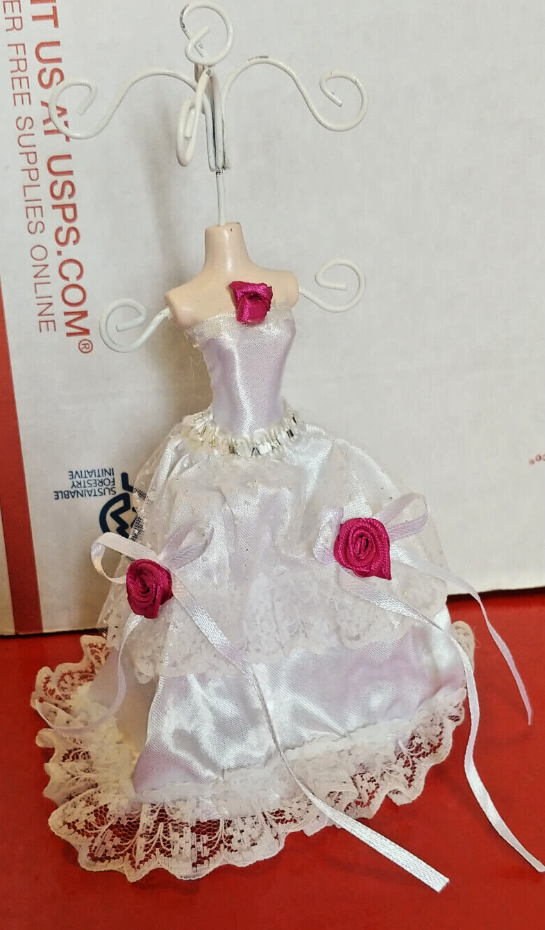 Lady Mannequin White With Roeses Wedding Dress Jewelry Tree Display Holder 7.5