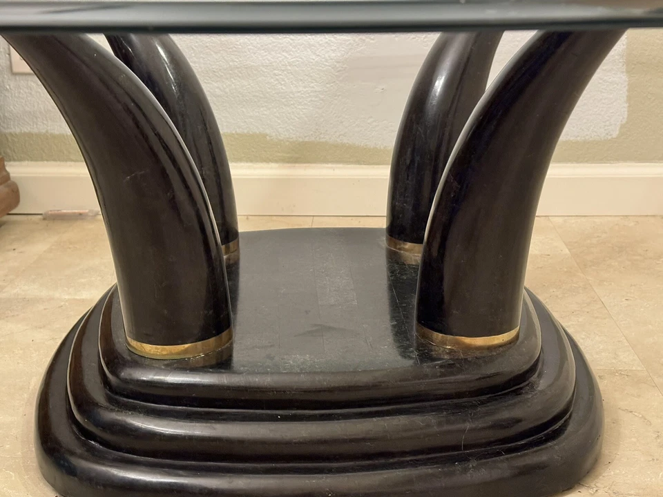 Mesa de centro Henredon “Tusk” Foto 4 de 4