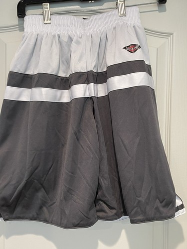 Jungen Basketball Shorts Shirts & Skins YXL grau & weiß gestreift