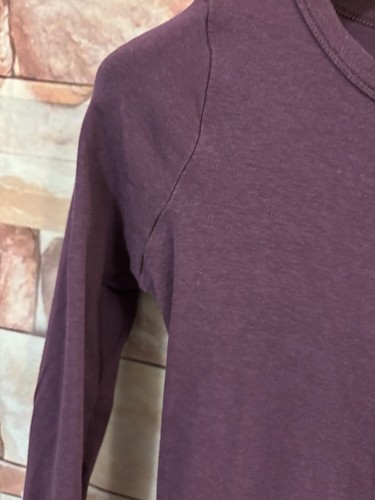Daisy Fuentes Purple Long Sleeved T-Shirt. Size: Medium. - Picture 12 of 16