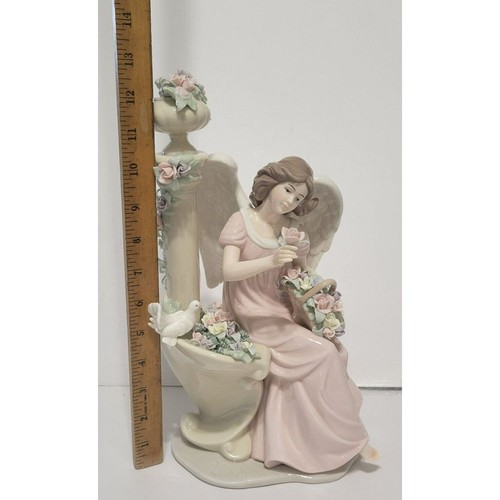 Members Mark Hand Painted Porcelain Figurine Holiday Collections 2005 - Picture 19 of 19