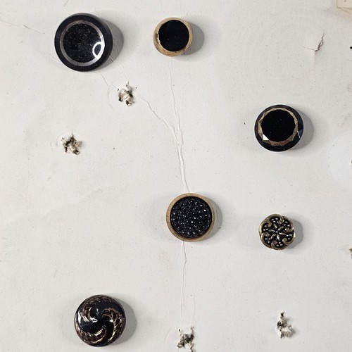 Lotto bottoni vintage vetro nero pre anni 50 venditore campione leggi bene  - Foto 5 di 19