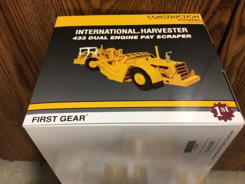 1:25 International Harvester 433 Dual Engine Pay Scraper First Gear NIB #70-0180 - Picture 5 of 7