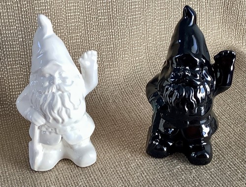 Present Time ~Ceramic Waving Black/White Garden Gnomes Salt & Pepper Shakers~ - Picture 2 of 12