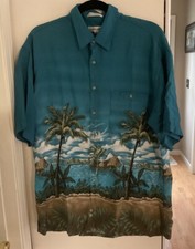 Vintage Pierre Cardin Hawaiian Button Up Short Sleeve Green Island Size Large