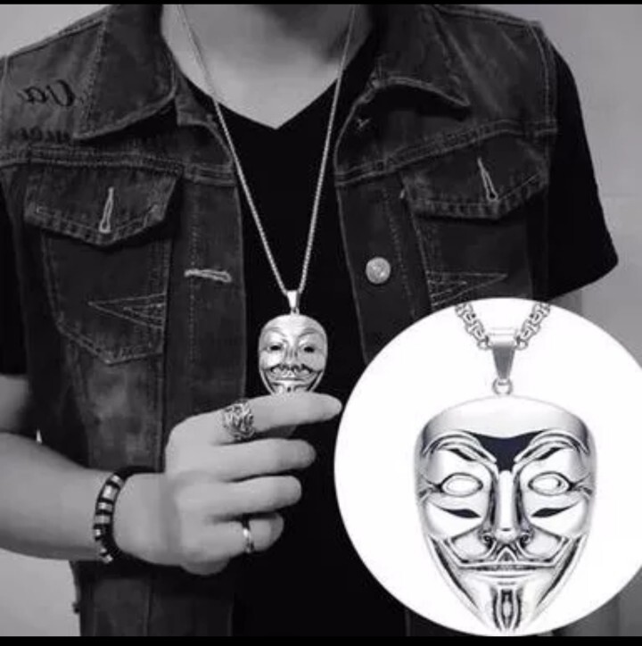 ANONYMOUS HACKER CHUNKY BIKER V FOR VENDETTA GUY FAWKES PENDANT NECKLACE CHAIN