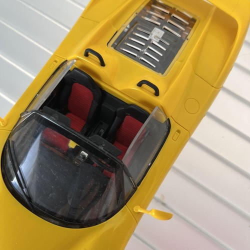 1 24 Ferrari F50 Yellow Spider Finished Model Built & Painted 524634e - Picture 9 of 11