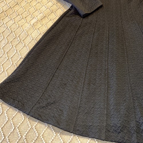 The Limited Black Textured Dress MIDI Fit To Flare SZ Medium Office Party Career - Picture 3 of 12