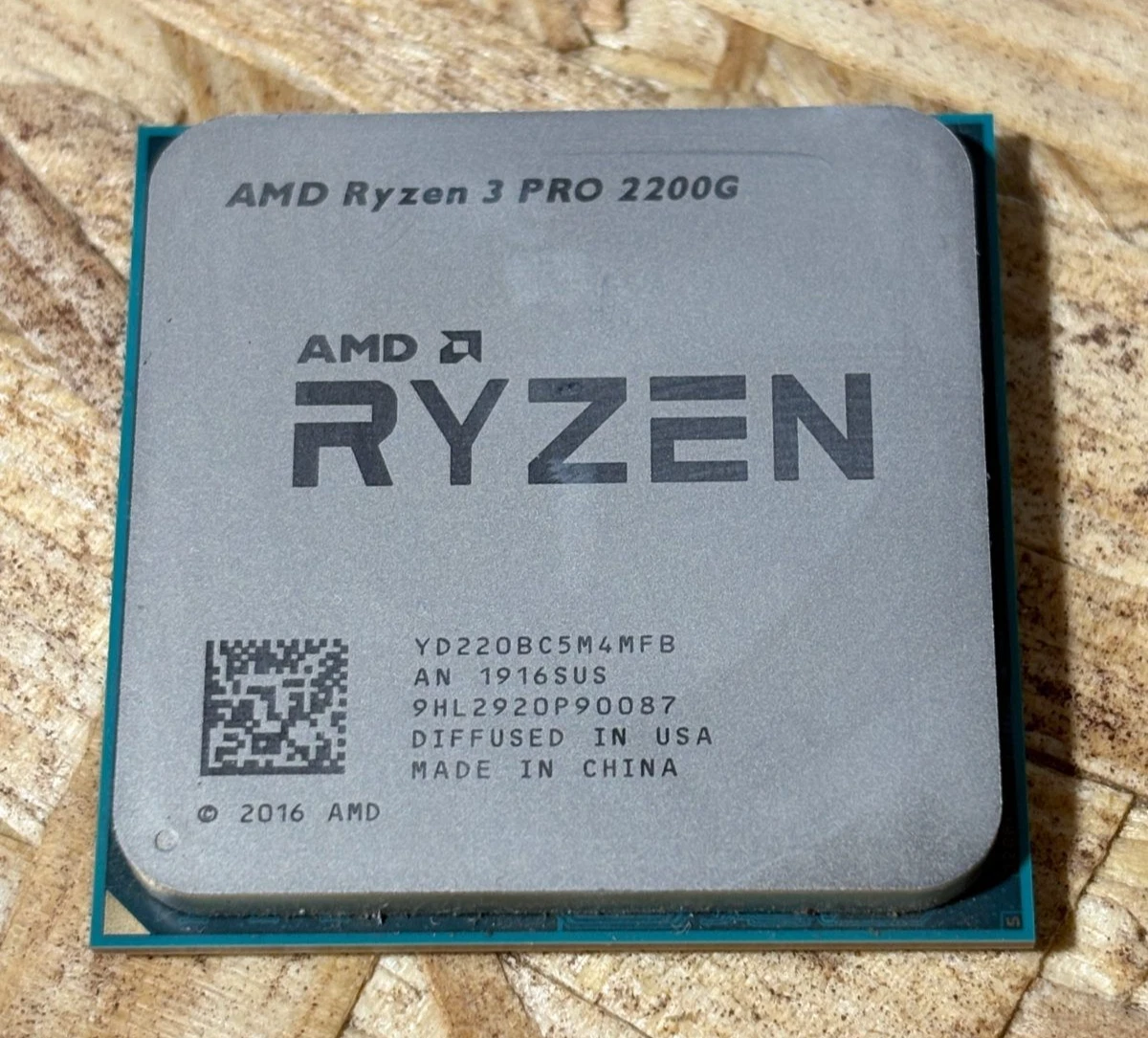【中古】AMD Ryzen 3 2200g クアッドコア (4コア) 3.50 Ghz プロセッサー - ソケット Am4 - 小売パック - 2 Mb - 4 Mb Ca Socket AM4 Computer AMD Ryzen 3 2200G Processor Model Core