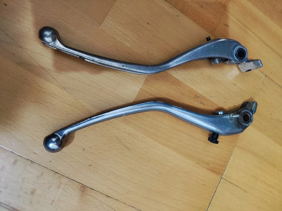 Leve Triumph Rocket 3 R Foto 2 de 4