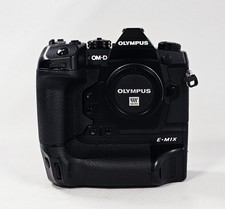 Olympus OM-D E-M1X 20.4MP Mirrorless Body Only Digital Camera 14747 2540 COUNT
