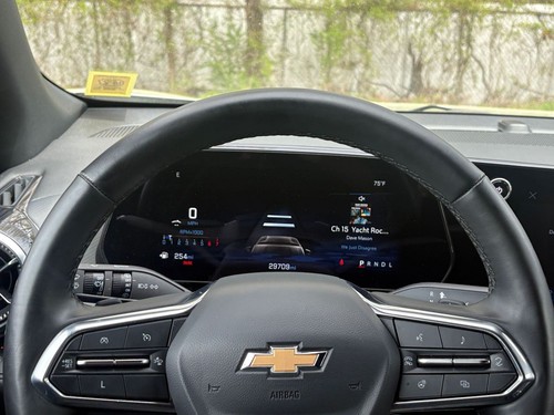 2025 Chevrolet Equinox FWD LT - Picture 35 of 37