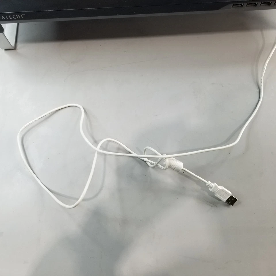 Satechi USB C Hub Monitor Stand for Desk with USB-C Data Port TESTED - Image 4 of 4