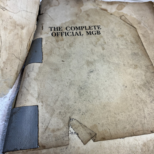 The Complete and Official MGB Shop Manual for MG TOURER and MGB GT - Foto 3 di 24