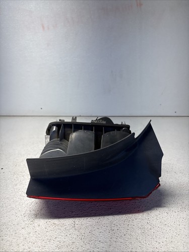 2012-2015 BMW X1 E84 REAR RIGHT PASSENGER SIDE OUTER TAIL LIGHT LED LAMP OEM - Picture 8 of 18