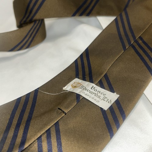 VTG Vance Edwards's Ltd Men's VTG Repp Stripe Tie HANDSEWN In USA By Talbott - Picture 2 of 11