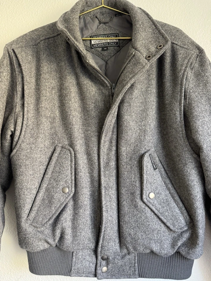 VTG 80's Members Only Bomber Wool Jacket Full Zip Snap Coat Gray Sz: 40 Medium - Image 2 of 4