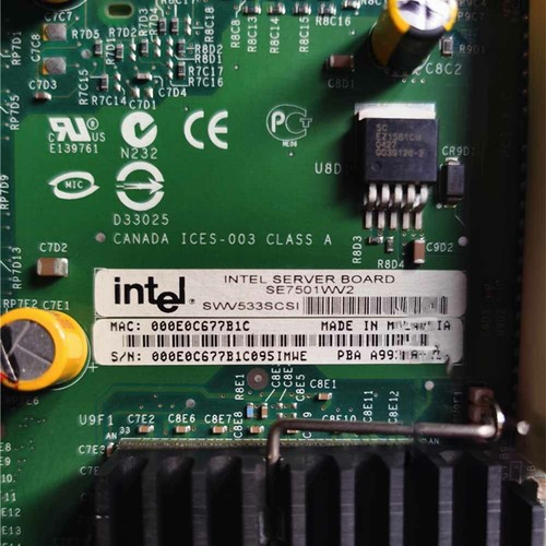 Do serwera Intel SE7501WV2 sprzęt medyczny płyta główna dwukanałowa 320M SCSI - Zdjęcie 2 z 3