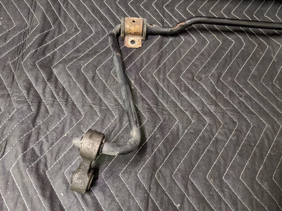 Barra estabilizadora trasera bmw z3 1.9 e36 ti 33551091621 Foto 4 de 4