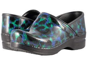 Dansko-Women-039-s-Professional-Nursing-Clog-Shoes-Plume-Patent