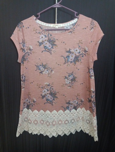 Rewind Damen Bluse Top 👚 großes Spitzenunterteil und Halskette - Bild 1 von 4