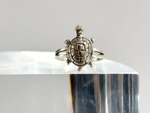 Anello vintage in argento sterling intagliato a mano a forma di tartaruga a forma di figura - 8 - Foto 7 di 10