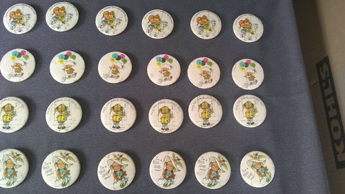 VINTAGE LOT OF48 LAPEL PINBACK PINS, 4 DIFFERENT STYLES OF 12 EACH - Picture 8 of 8