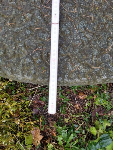 Eingangspodest - massive Steinplatte - Naturstein - Grabstein - handbeschlagen - Bild 5 von 8