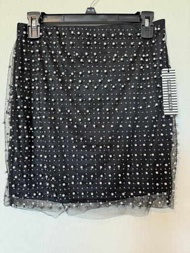 Skirts - Picture 2 of 2