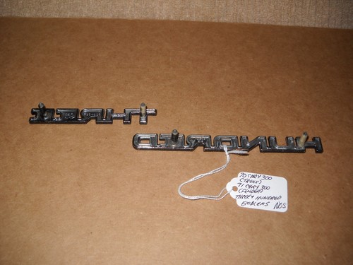 NOS Mopar 1970-1971 Chrysler 300 "THREE" "HUNDRED" Trunk Fender Emblems Mint! - Bild 2 von 2