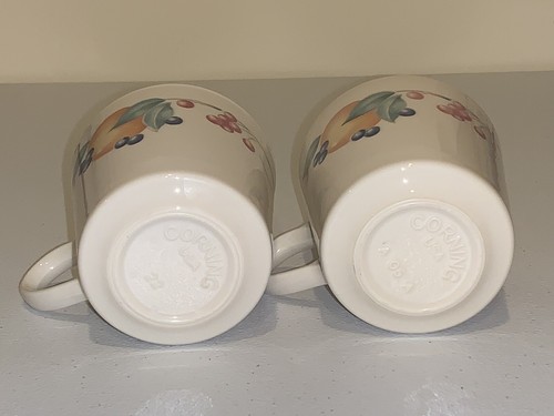 Set of 2 Corning Ware Corelle ABUNDANCE Coffee Cups Mugs Fruit Design - Picture 5 of 6