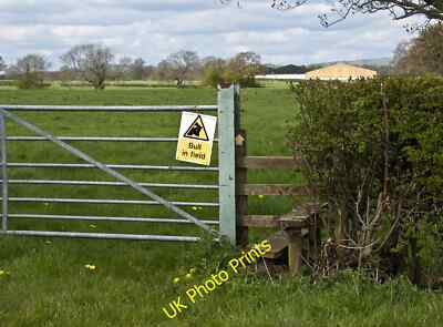 Photo 6x4 Feel free to use the footpath! Goosnargh  c2015