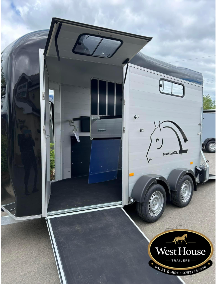 cheval liberté touring country