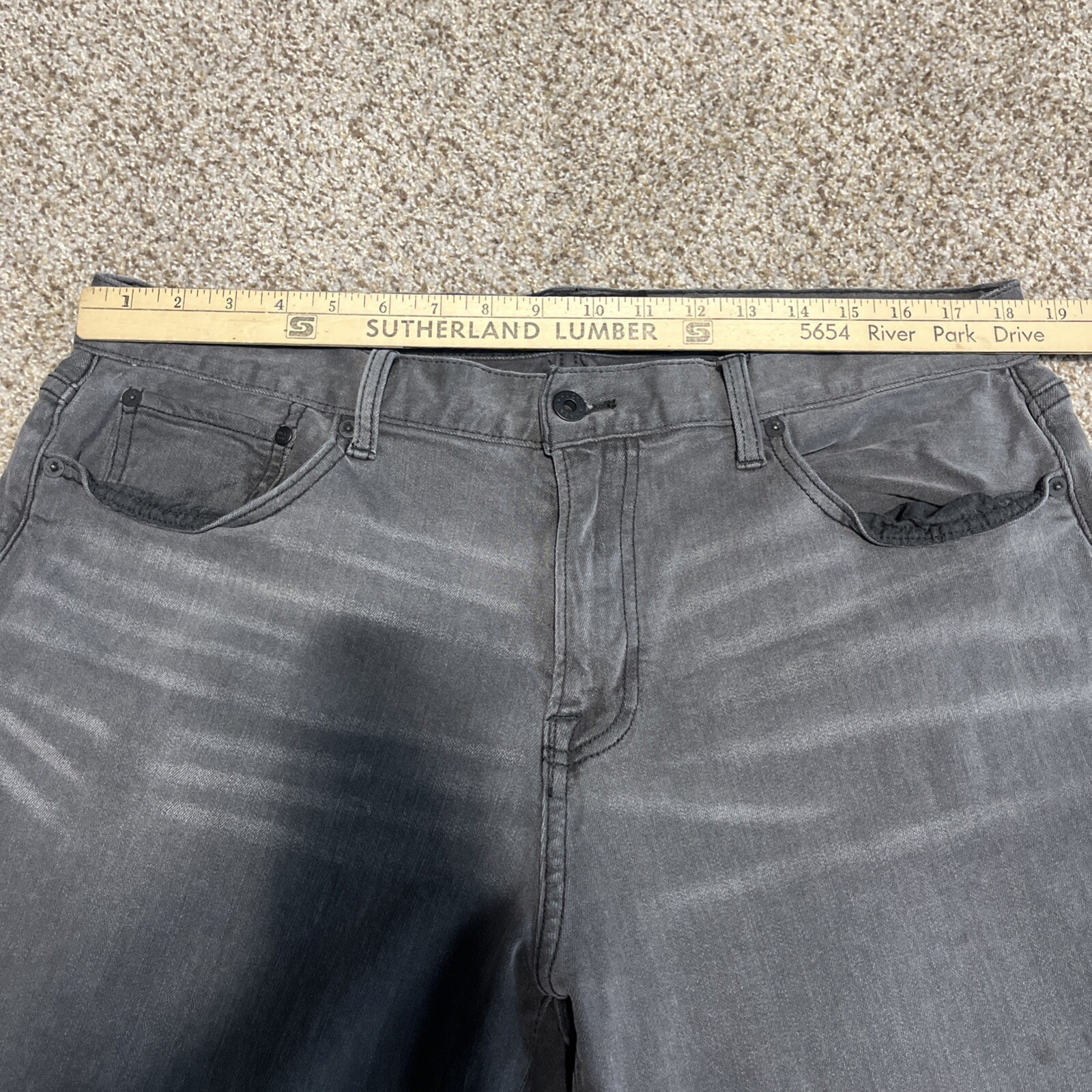 Lucky Brand 221 Original Straight Jeans Mens Size 38x32 (37x29.5) Black Denim - View 10