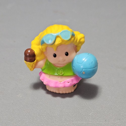 Fisher Price Little People Sara Sarah Lynn Beach ball Ice Cream Cone vacation