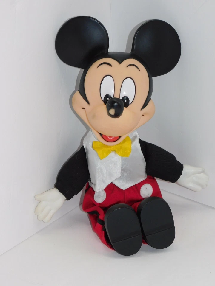 Brinquedo de pelúcia vintage Mickey cabeça de vinil Disney Mouse plástico - Imagem 2 de 4