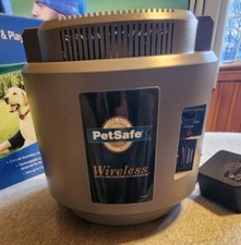 PetSafe IF-100 Wireless Containment System Transmitter Base No Collars Included 