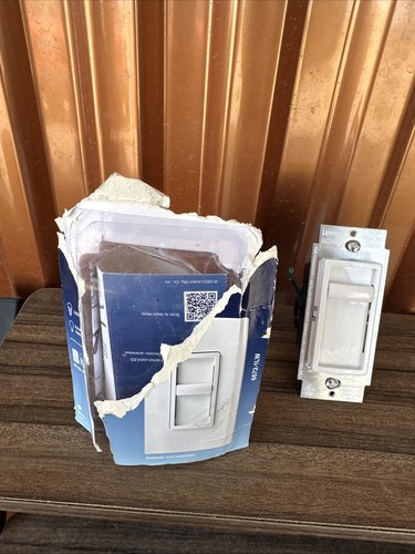 Leviton Decora SureSlide Universal einpoliger Schiebedimmer 6672-1LW weiß