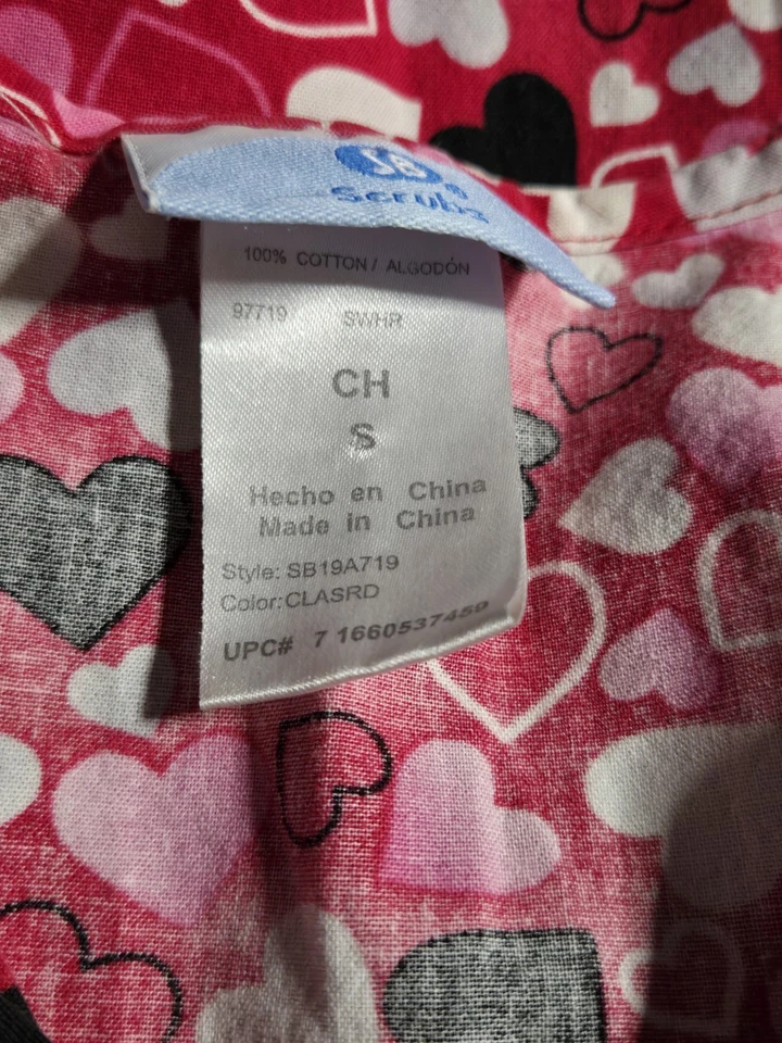 SB Scrubs Scrub Top Size S-Red/Black/White HEARTS V-Neck-Chest 21"/L 25" - Image 3 of 4