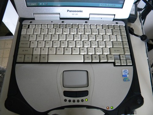 Panasonic CF-18 C2D P3 III 800MHz 256MB 80GB XPP DB9 port Touchscreen ready - Picture 2 of 9