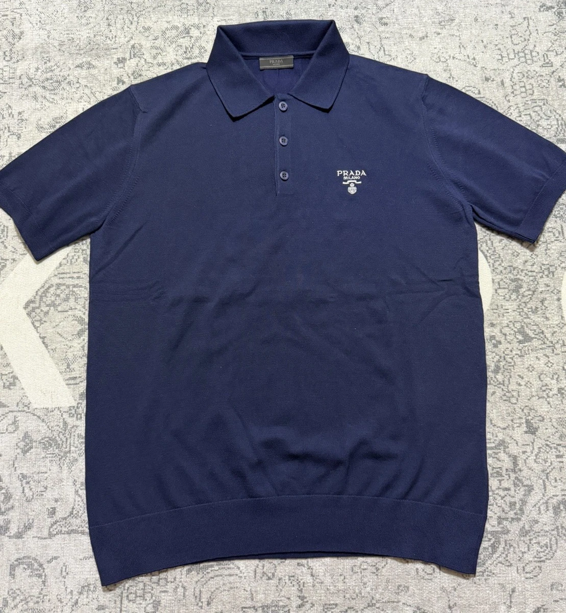 Preços baixos em Camisas PRADA para Homens | eBay