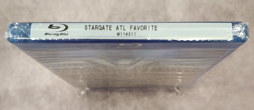 Blu Ray Stargate Atlantis Fans' Choice "Rising"+"Enemy at the Gate" Episodes - Picture 3 of 3